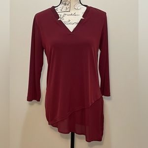 41 Hawthorn Osher Asymmetrical V-Neck Knit Top